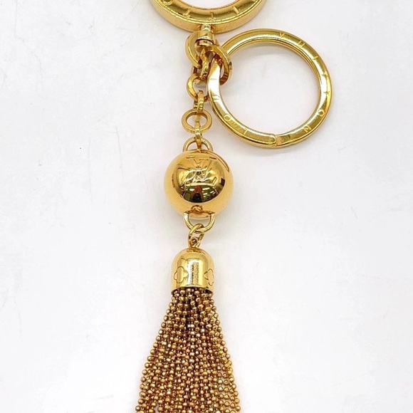 Auth Louis Vuitton Portecle Gold Color
Key Ring/Holder W/Box - Picture 3 of 10